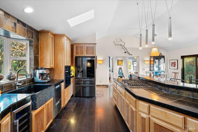 1000 Siesta Way, Sonoma, CA 95476