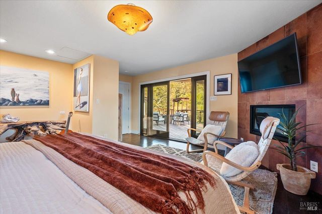 1000 Siesta Way, Sonoma, CA 95476