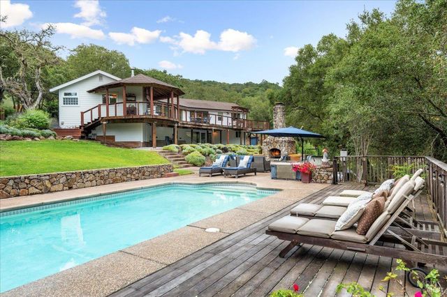 1000 Siesta Way, Sonoma, CA 95476