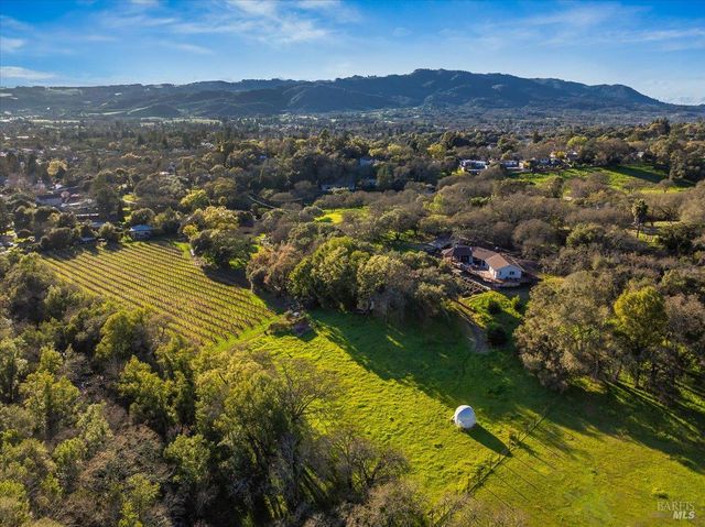 1000 Siesta Way, Sonoma, CA 95476
