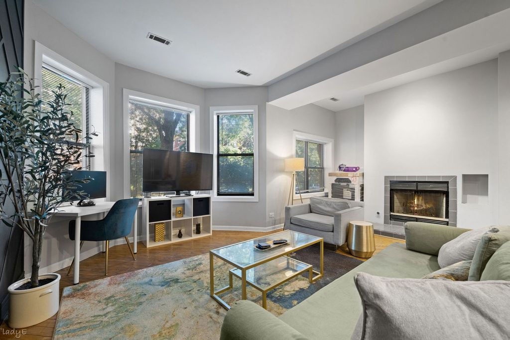 4354 N Kenmore Avenue 1N, Chicago, IL 60613 — photo 2
