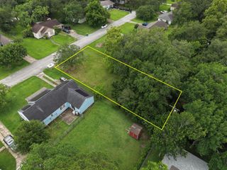 2320 Meadow Lane, La Marque, TX 77568