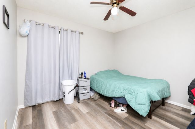 1831 Fuller Road 9, West Des Moines, IA 50265