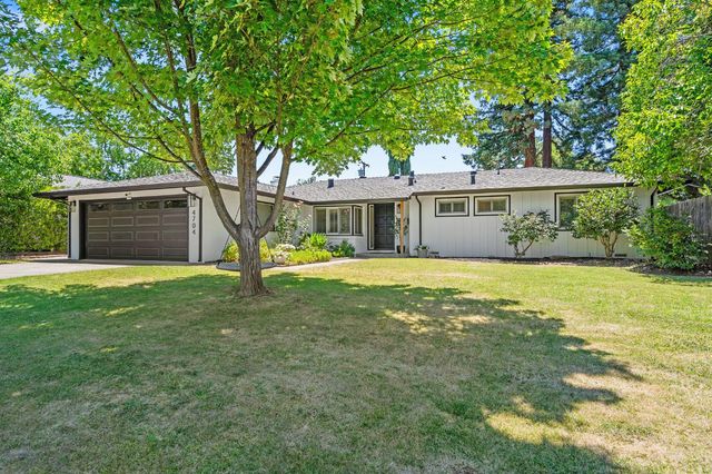 4704 Bowerwood Dr, Carmichael, CA 95608