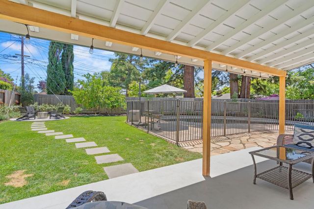 4704 Bowerwood Dr, Carmichael, CA 95608