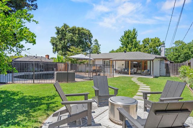 4704 Bowerwood Dr, Carmichael, CA 95608