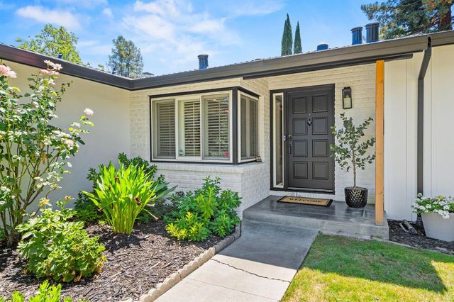 4704 Bowerwood Dr, Carmichael, CA 95608