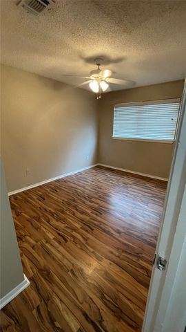 4621 Rose Of Sharon Lane, Fort Worth, TX 76137