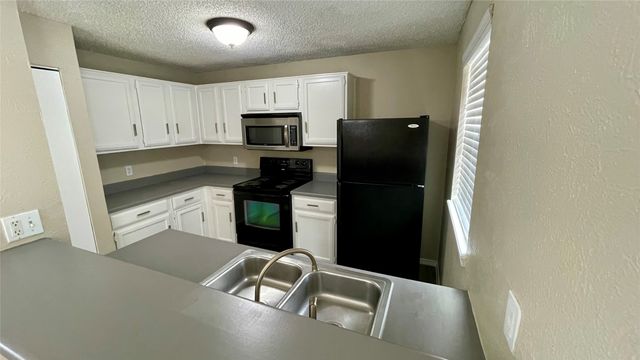 4621 Rose Of Sharon Lane, Fort Worth, TX 76137