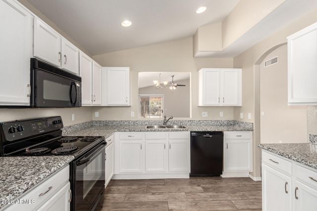 1522 S DOVE Street, Gilbert, AZ 85233