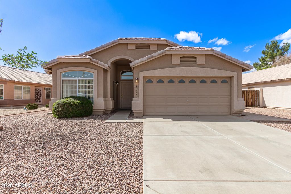 1522 S DOVE Street, Gilbert, AZ 85233
