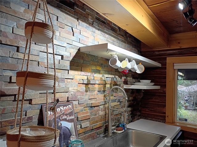 3588 This A Way Road NW, Bremerton, WA 98312