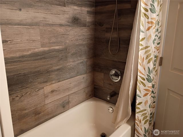 3588 This A Way Road NW, Bremerton, WA 98312