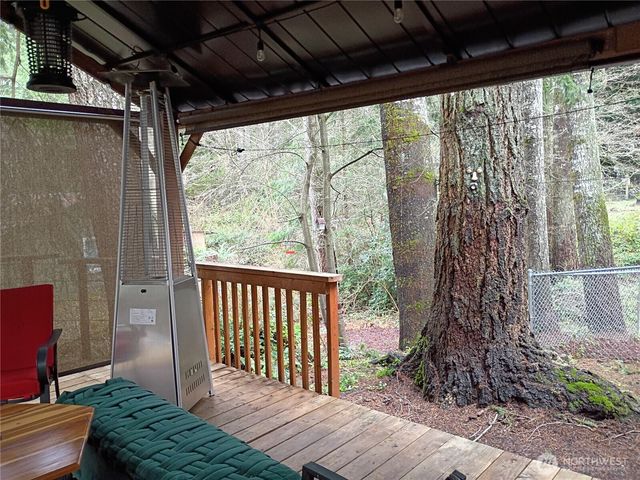 3588 This A Way Road NW, Bremerton, WA 98312