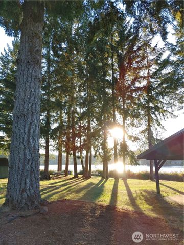3588 This A Way Road NW, Bremerton, WA 98312