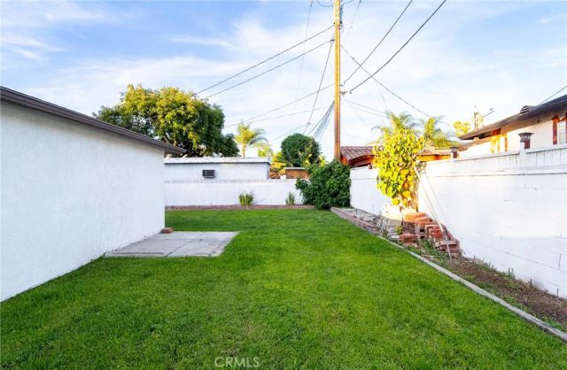 9246 Manzanar Ave, Downey, CA 90240