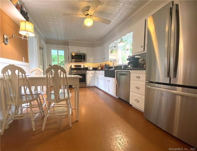1975 Mill Plain Road, Fairfield, CT 06824