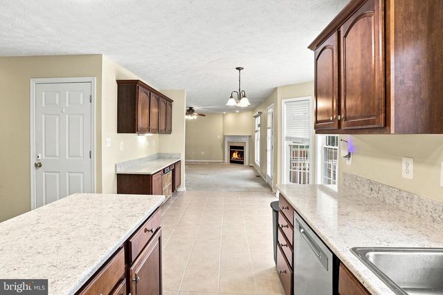 211 FLANAGAN DR, Winchester, VA 22602