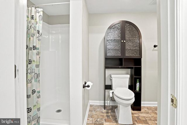 211 FLANAGAN DR, Winchester, VA 22602