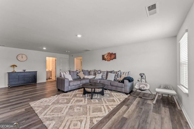 379 Blue Juniper Circle, Loganville, GA 30052