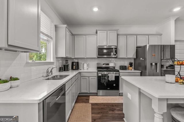 379 Blue Juniper Circle, Loganville, GA 30052