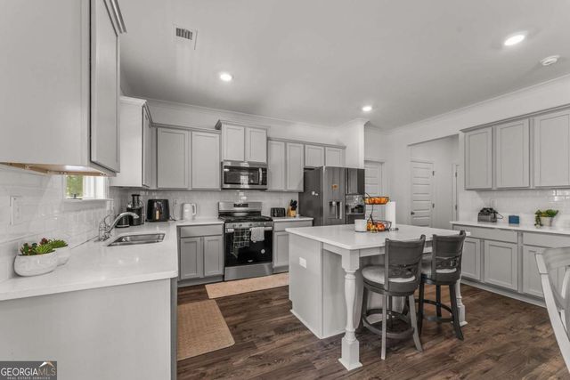 379 Blue Juniper Circle, Loganville, GA 30052