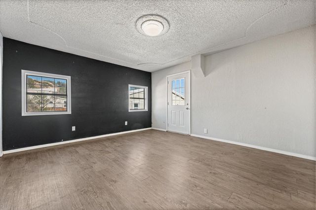 69 Pony Express Trail, Lubbock, TX 79404