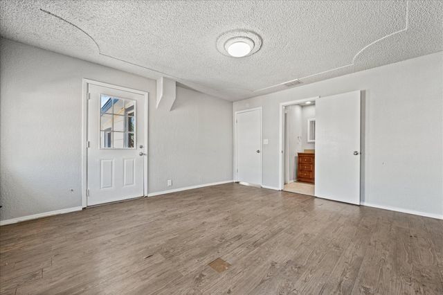 69 Pony Express Trail, Lubbock, TX 79404