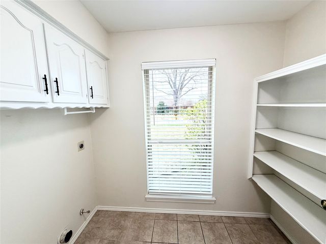 1670 Clydesdale Drive, Lewisville, TX 75067