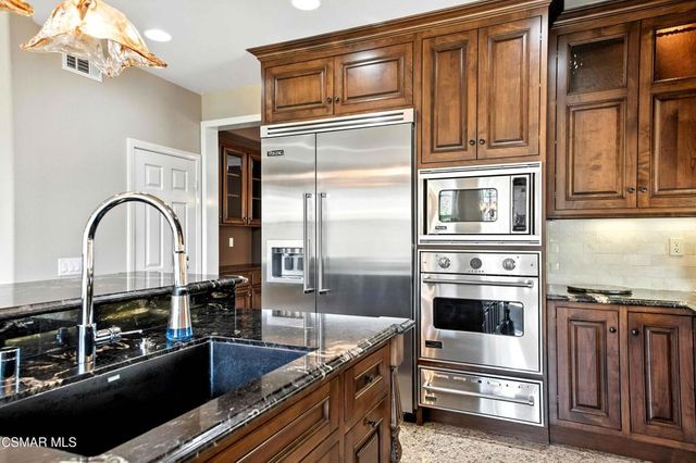 3194 Sunset Hills Boulevard, Thousand Oaks, CA 91362