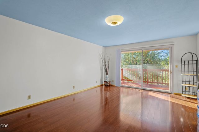 341 SE Hilltop Drive, Grants Pass, OR 97527