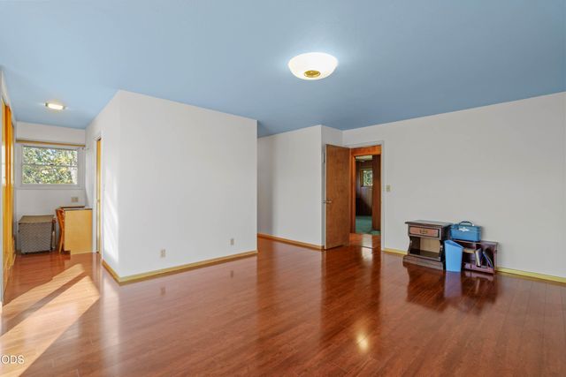 341 SE Hilltop Drive, Grants Pass, OR 97527