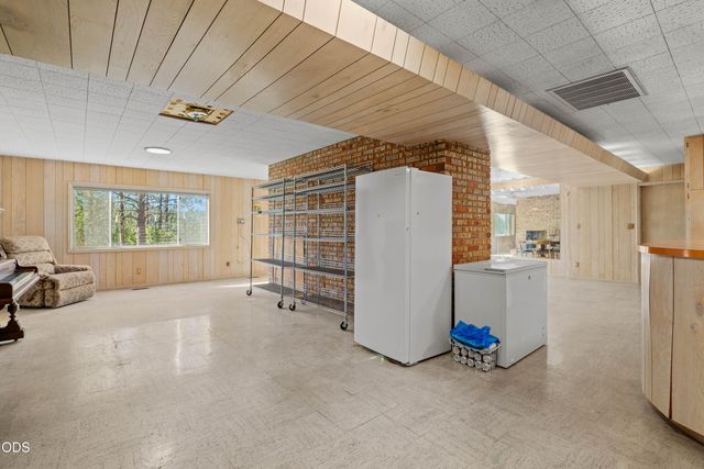 341 SE Hilltop Drive, Grants Pass, OR 97527