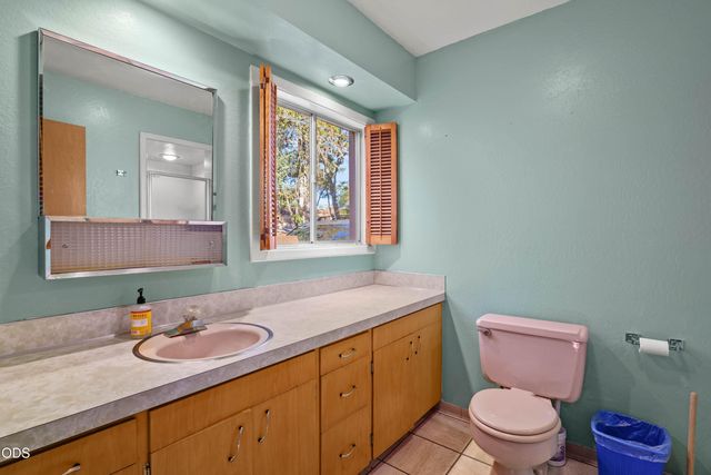 341 SE Hilltop Drive, Grants Pass, OR 97527