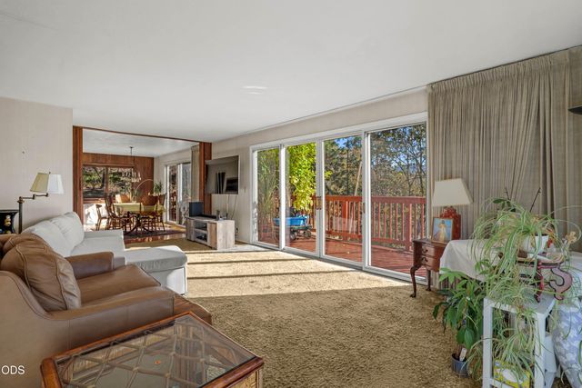 341 SE Hilltop Drive, Grants Pass, OR 97527