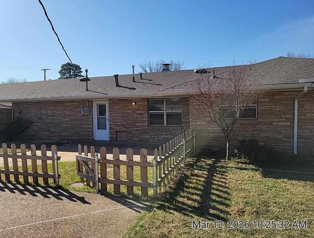 3401 NW Baltimore Ave, Lawton, OK 73505