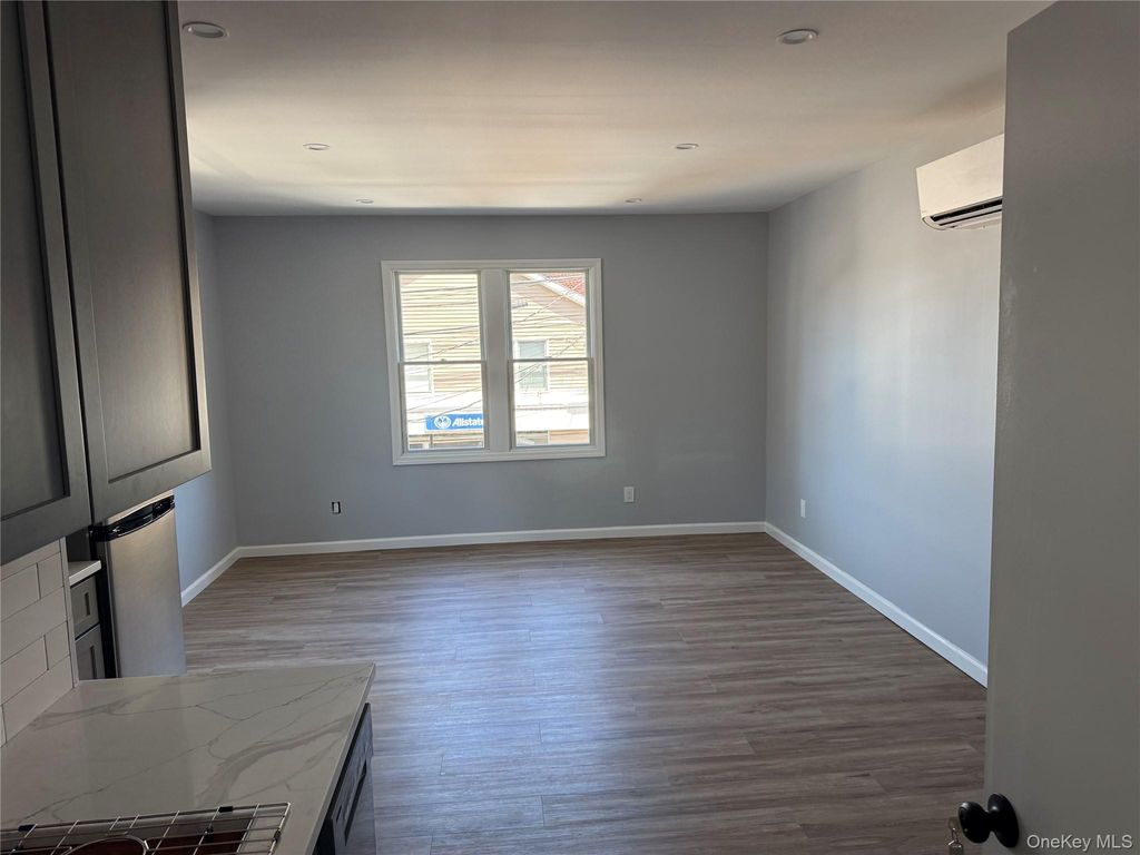 10-12 Main Street 1, Kings Park, NY 11754
