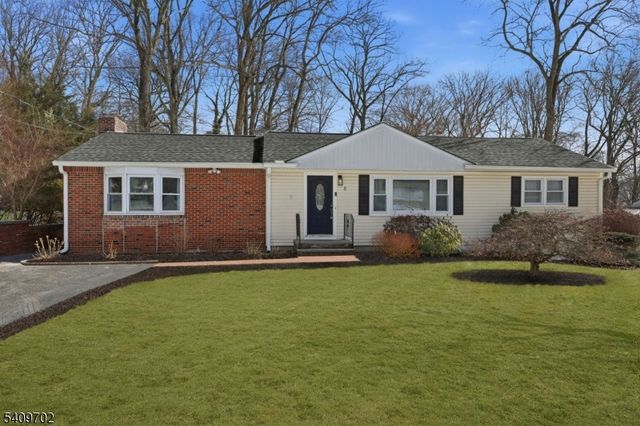 8 Cherry Ln, Randolph Twp., NJ 07869