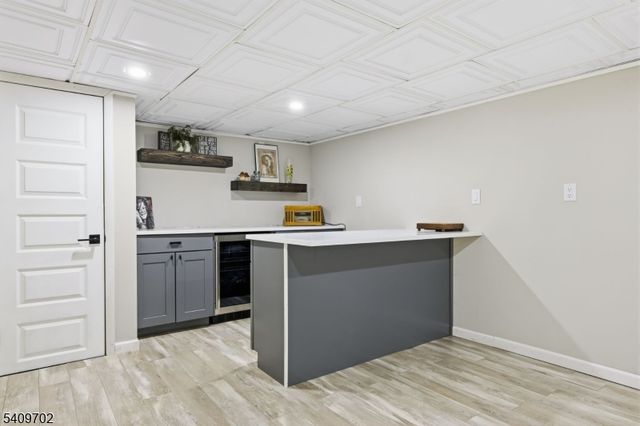 8 Cherry Ln, Randolph Twp., NJ 07869