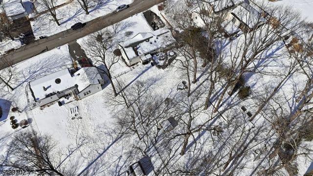 8 Cherry Ln, Randolph Twp., NJ 07869