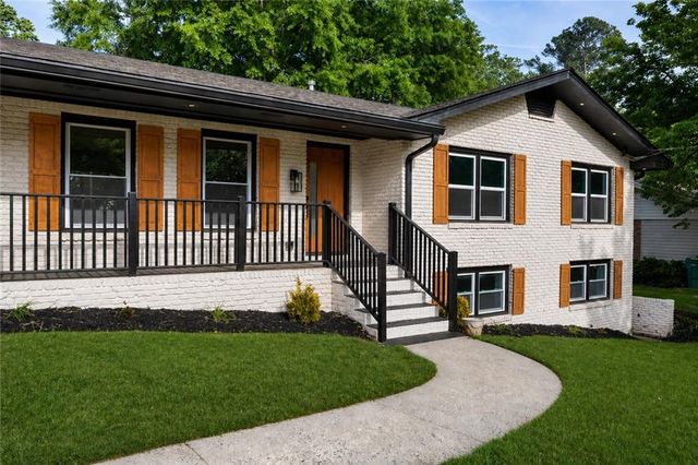 3767 Plumcrest Road SE, Smyrna, GA 30082