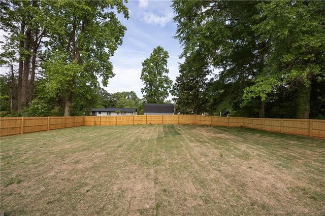 3767 Plumcrest Road SE, Smyrna, GA 30082