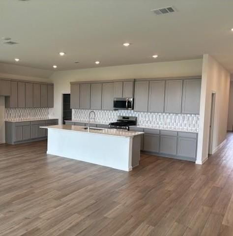 8207 Holly Blue Drive, Rosharon, TX 77583