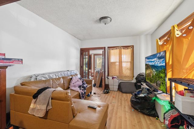 3427 Dupont Avenue N, Minneapolis, MN 55412