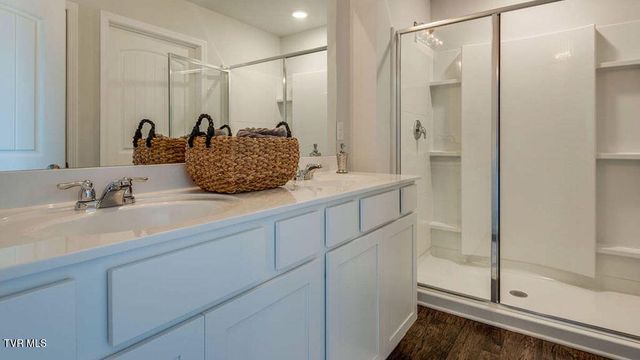 1043 Tomahawk Terrace, Johnson City, TN 37604