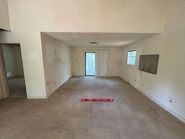 254 Darrel Hall Drive, Trinity, TX 75862