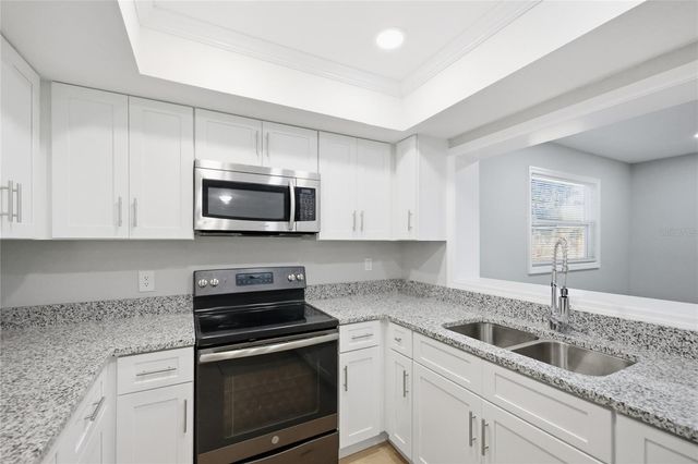 207 WAVERLY DRIVE, Fern Park, FL 32730