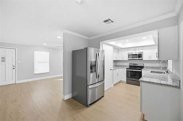 207 WAVERLY DRIVE, Fern Park, FL 32730