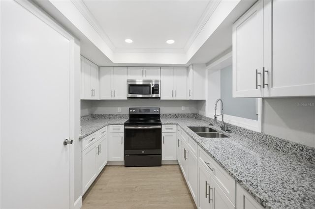 207 WAVERLY DRIVE, Fern Park, FL 32730