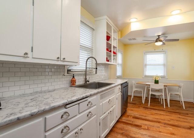 3331 Parkview Boulevard, Robbinsdale, MN 55422